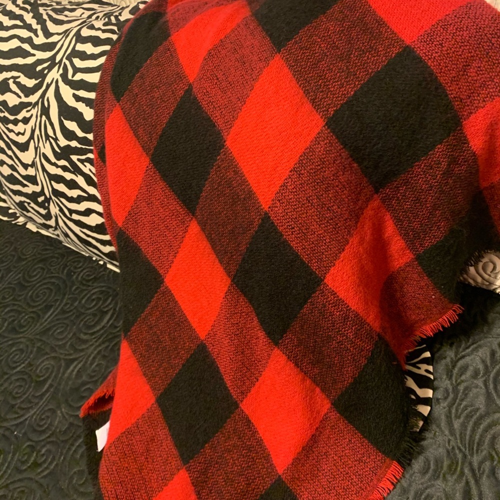 Buffalo plaid blanket scarf